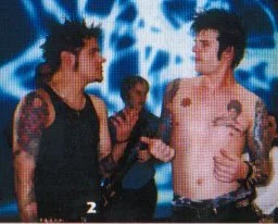 Adema - adema13[1].jpg